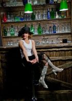 снять телку (Нина, 32 лет)